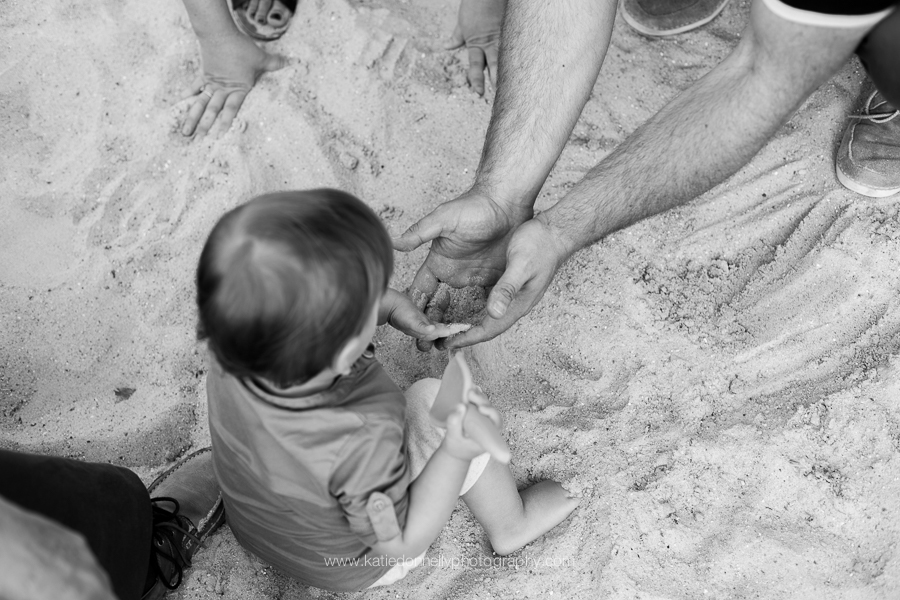 Casual Extended Family Photo Session in the Marais, Paris Ile de France Photographe de Famille