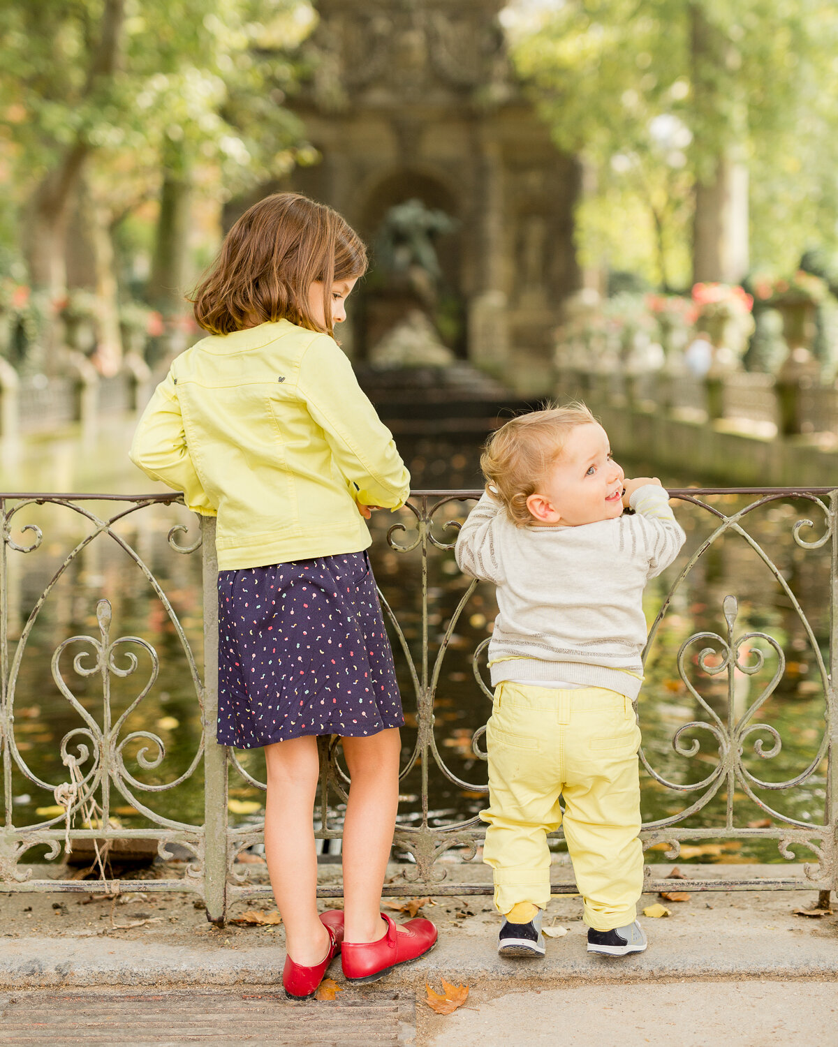 summer-family-photo-shoot-paris-luxembourg-gqrden-6.jpg