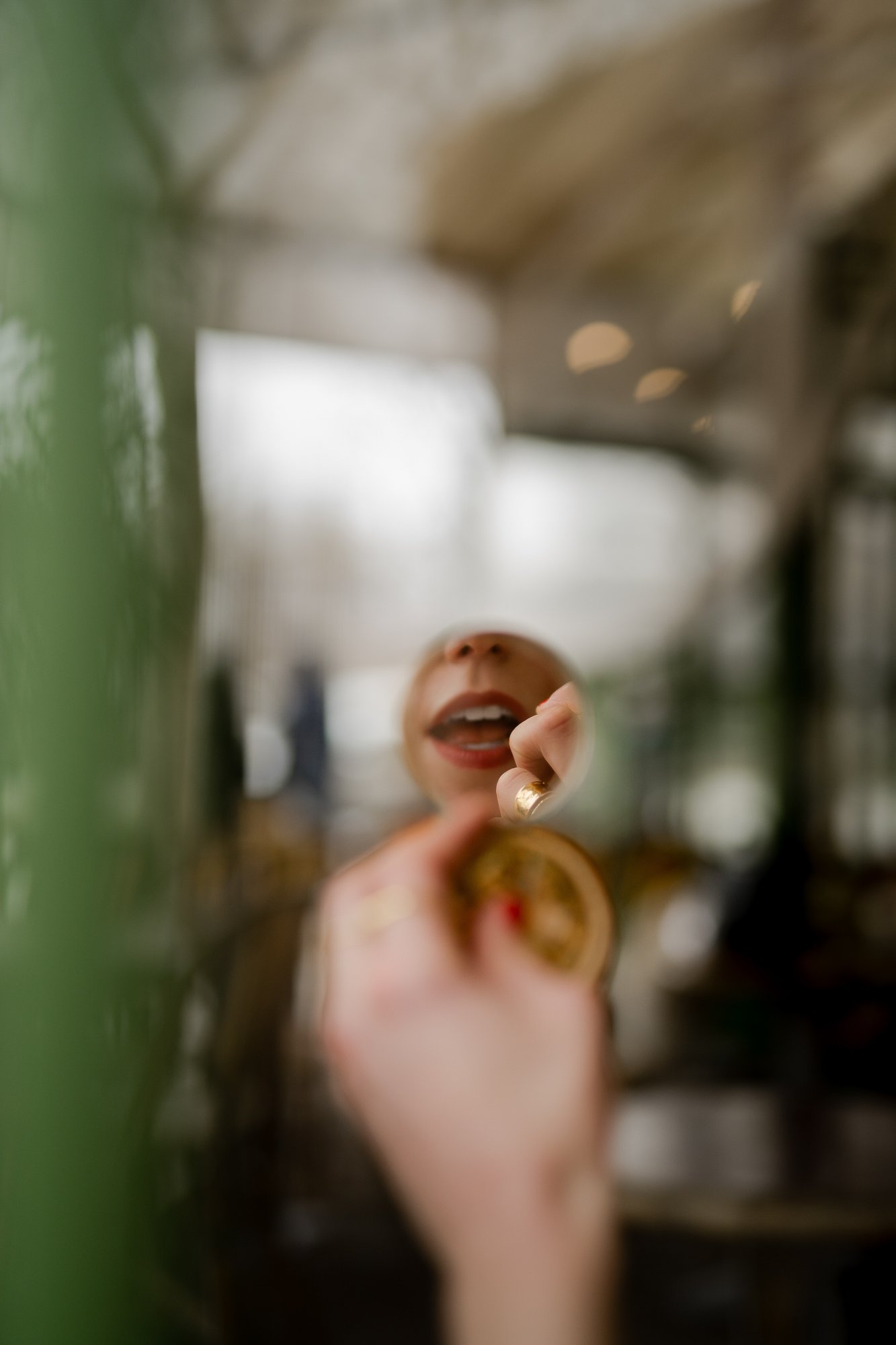 joyful fun solo woman portraits in Paris photographer-9.jpg