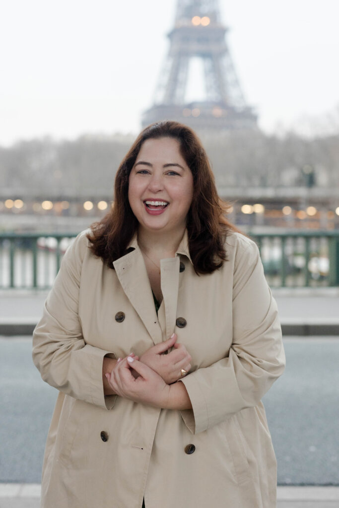 Solo and Sisters photo shoot at the eiffel tower by paris photographer katie donnelly photography