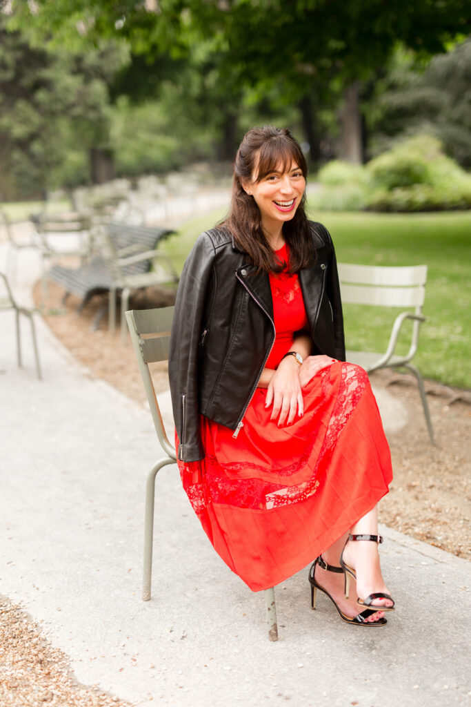 Rebecca Plotnick of Everyday Parisian photographed in Paris by photographer katie donnelly