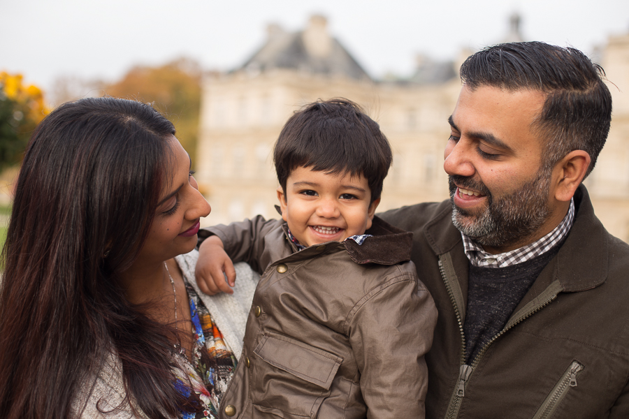 paris-france-lifestyle-maternity-family-photographer-jardin-du-luxembourg_001.jpg