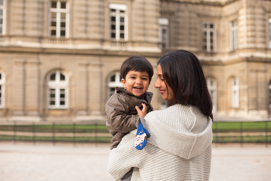 paris-france-lifestyle-maternity-family-photographer-jardin-du-luxembourg_007.jpg