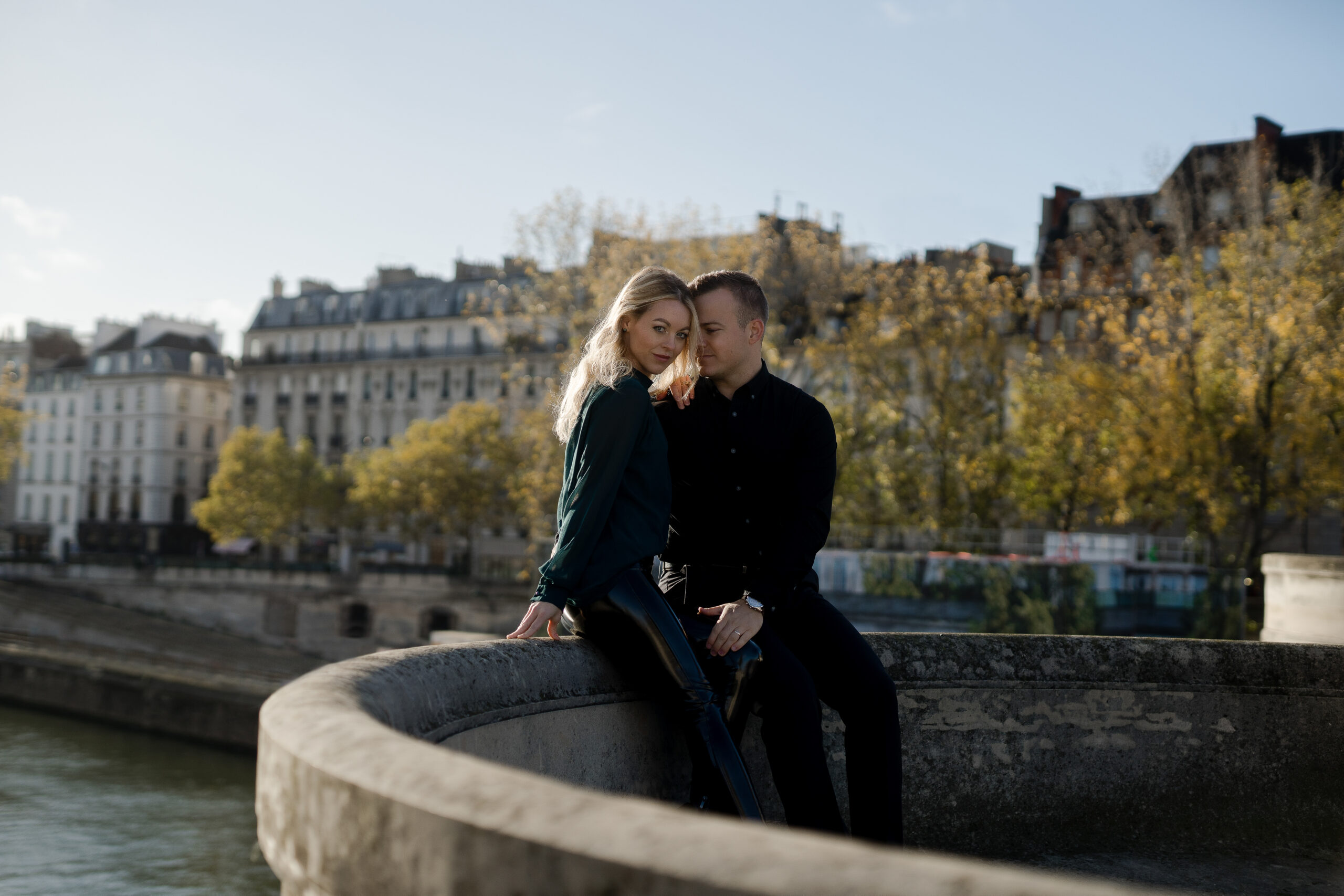 "Romantic couples portrait on Pont Neuf in Paris by photographer Katie Donnelly"