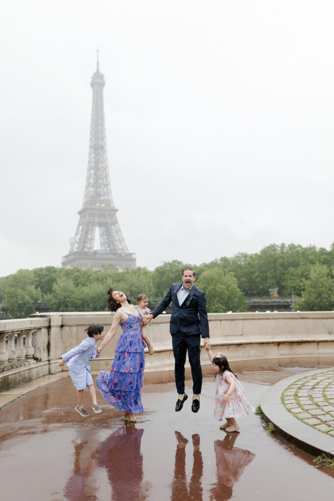 paris-family-photoshoot-bir-hakeim-eiffel-tower-katie-donnelly-photography_003
