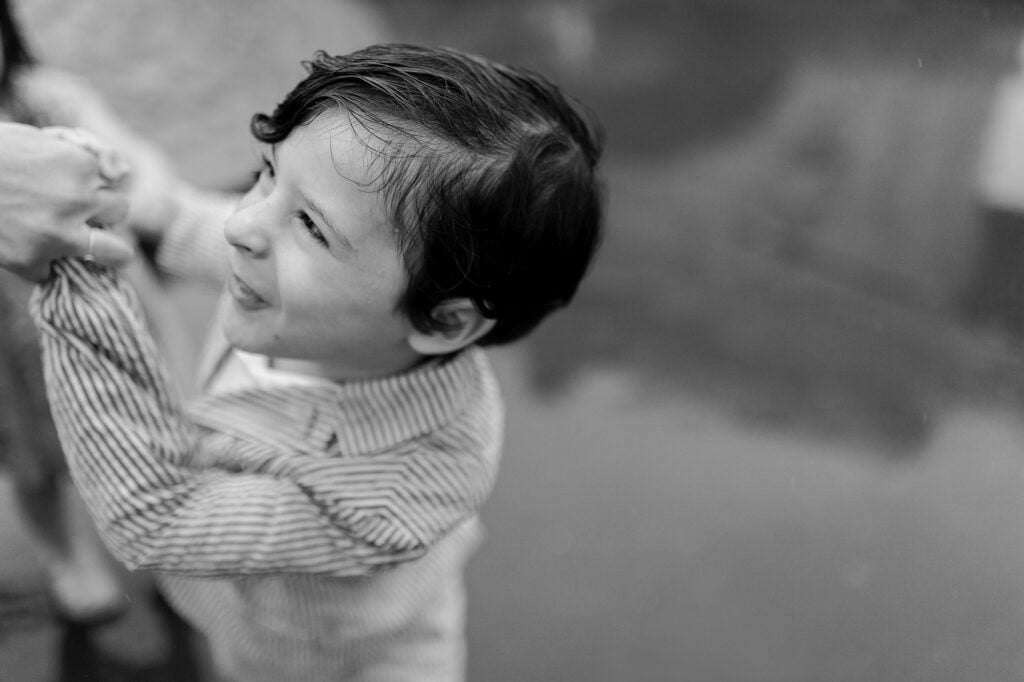 paris-family-photoshoot-bir-hakeim-eiffel-tower-katie-donnelly-photography_007