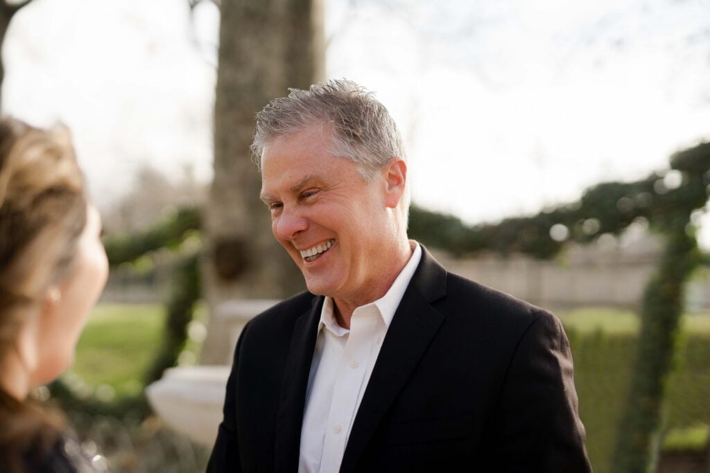 paris-family-photoshoot-louvre-luxembourg-gardens-proposal-katie-donnelly-photography_004