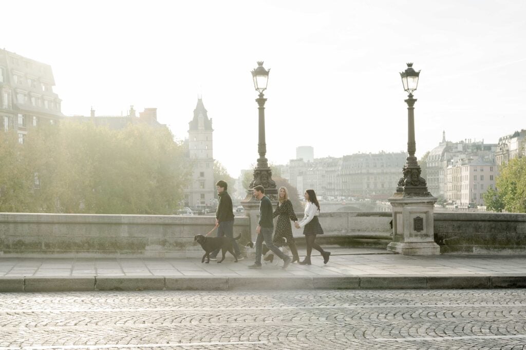 paris-family-photoshoot-place-dauphine-pont-neuf-katie-donnelly-photography_017