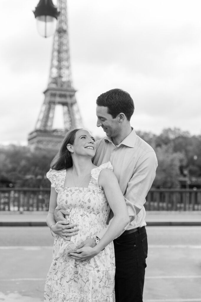 paris-romantic-couple-photoshoot-cafe-bir-hakeim-katie-donnelly-photography_009