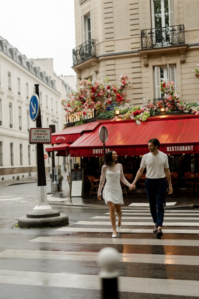 paris-romantic-couple-photoshoot-cafe-pont-alexandre-katie-donnelly-photography_006