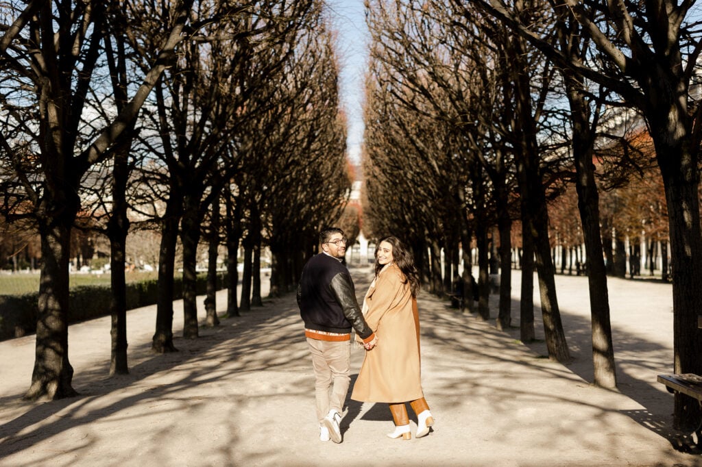 paris-romantic-couple-photoshoot-proposal-palais-royal-katie-donnelly-photography_024