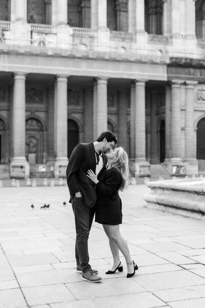 paris-romantic-couple-photoshoot-saint-sulpice-katie-donnelly-photography_002