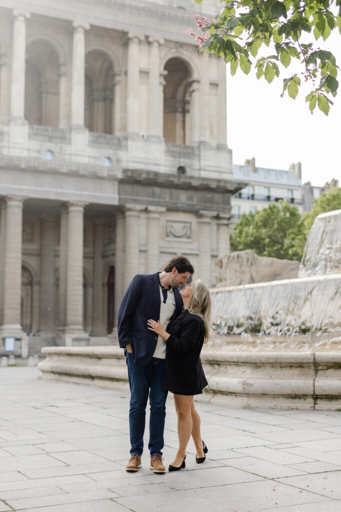 paris-romantic-couple-photoshoot-saint-sulpice-katie-donnelly-photography_004