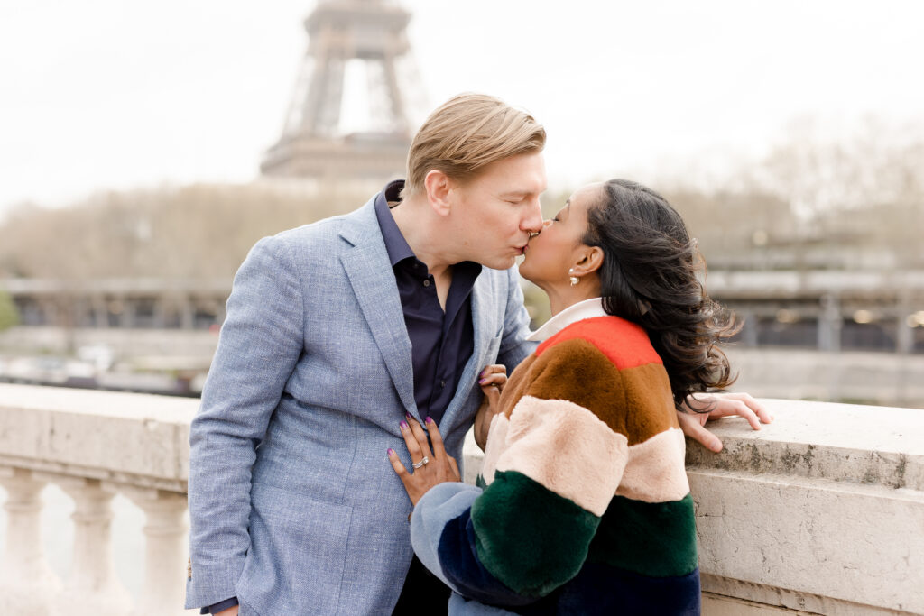 Paris couples photoshoot: A walk through the city of love