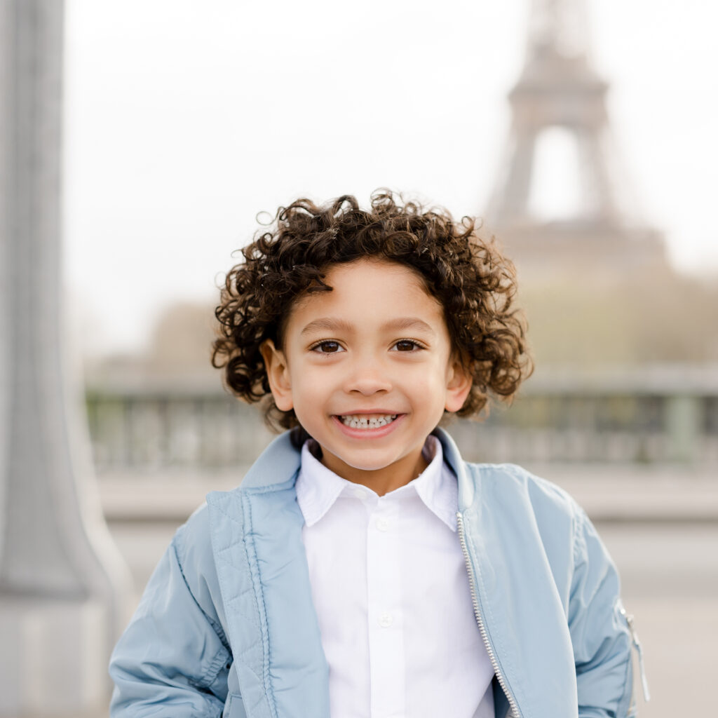 Paris family photography: Portrait of a little boy