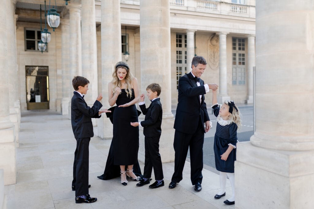 Portrait of family at Palais Royal in Paris: black tie family photoshoot by Katie Donnelly Photography